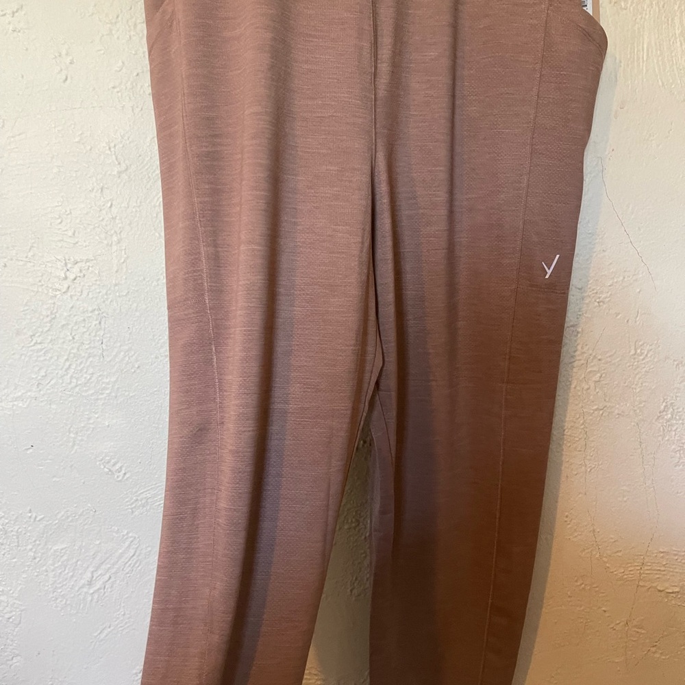 Sleeveless Mauve Jumpsuit with Pockets - Picture 2 of 6